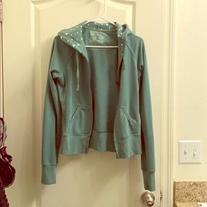 Green heart pattern hood